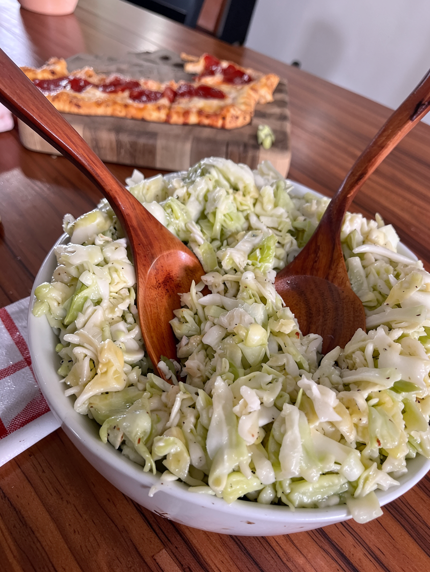 The Best Swedish Pizza Salad: Refreshing Cabbage Delight