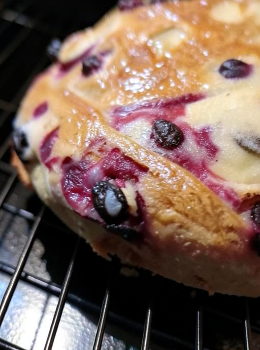 Delicious Blueberry Lemon Cream Cheese Sourdough Bread Recipe
